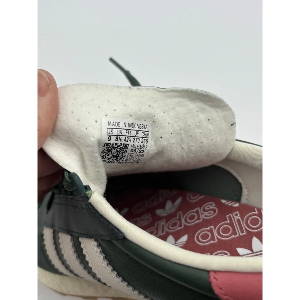 Adidas Originals Retropy E5 Sneakers Men's 9 Green Cream Boost‎ Gum Sole Casual